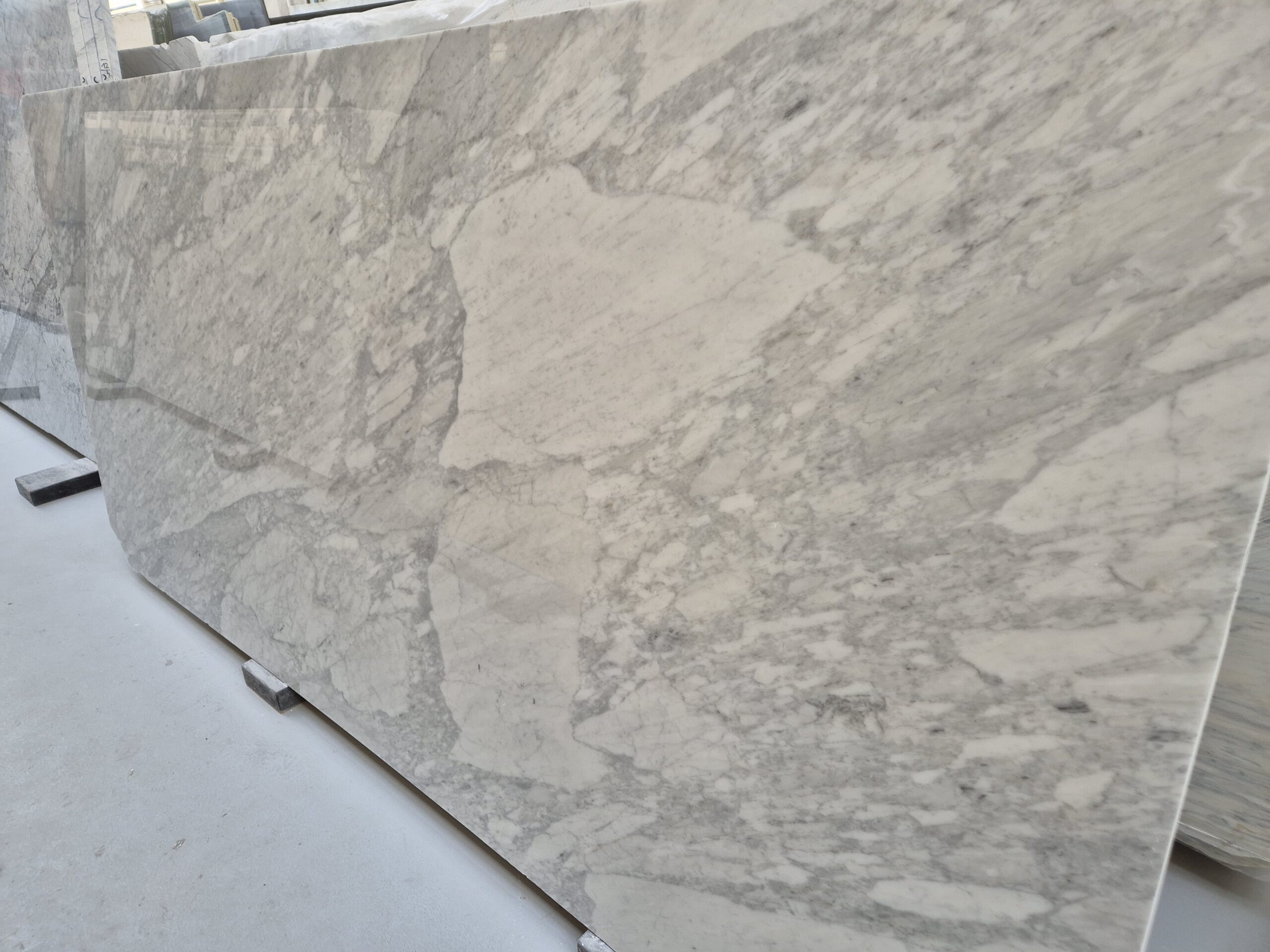 Bianco Carrara